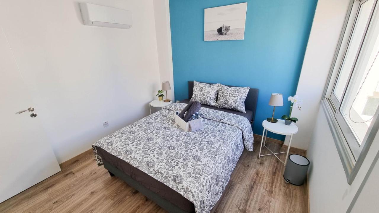 Modern Retreat: 2Br Stylish Apt With Comfy Rooms! Smart Tv With 200Mbps Internet Larnaca Exterior foto